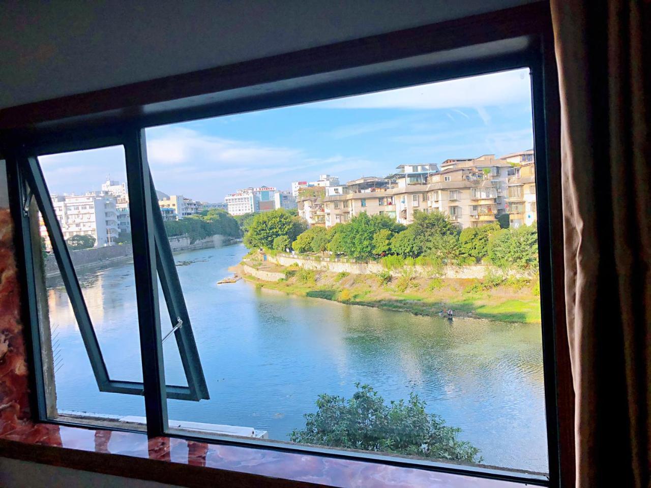 Lakeside Inn قويلين المظهر الخارجي الصورة